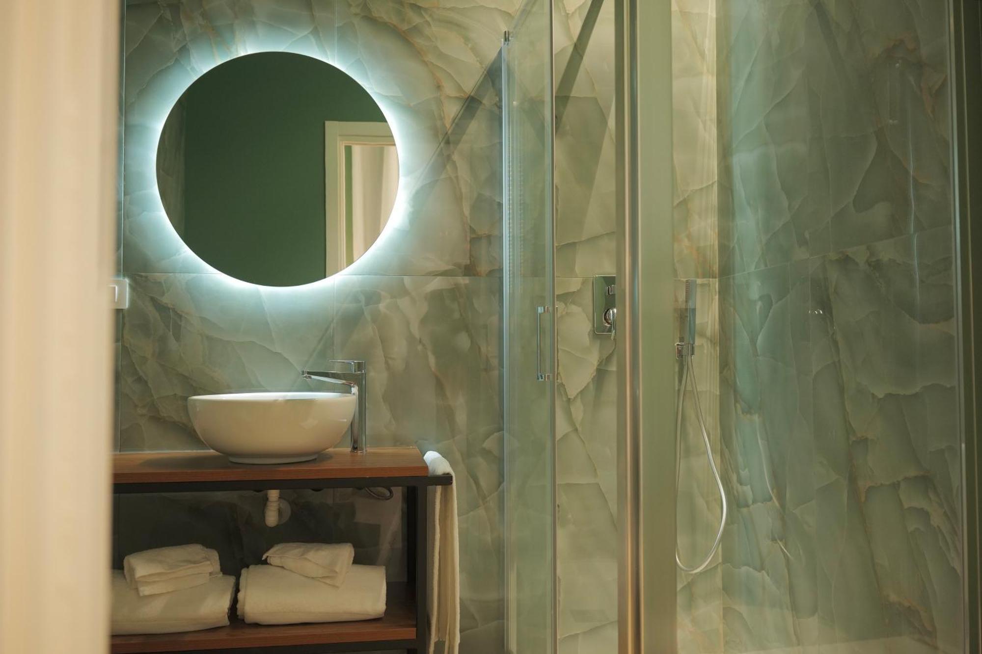 Toledo Luxury Rooms - Lr Collection Νάπολη Εξωτερικό φωτογραφία