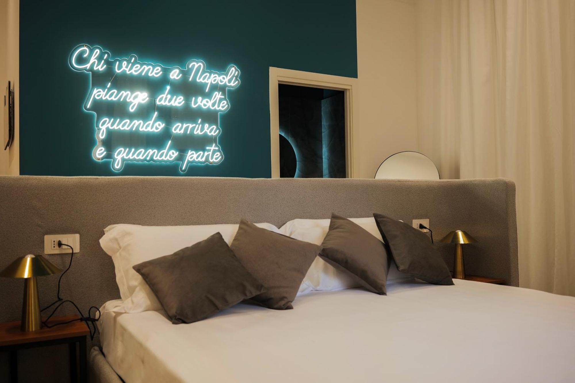 Toledo Luxury Rooms - Lr Collection Νάπολη Εξωτερικό φωτογραφία